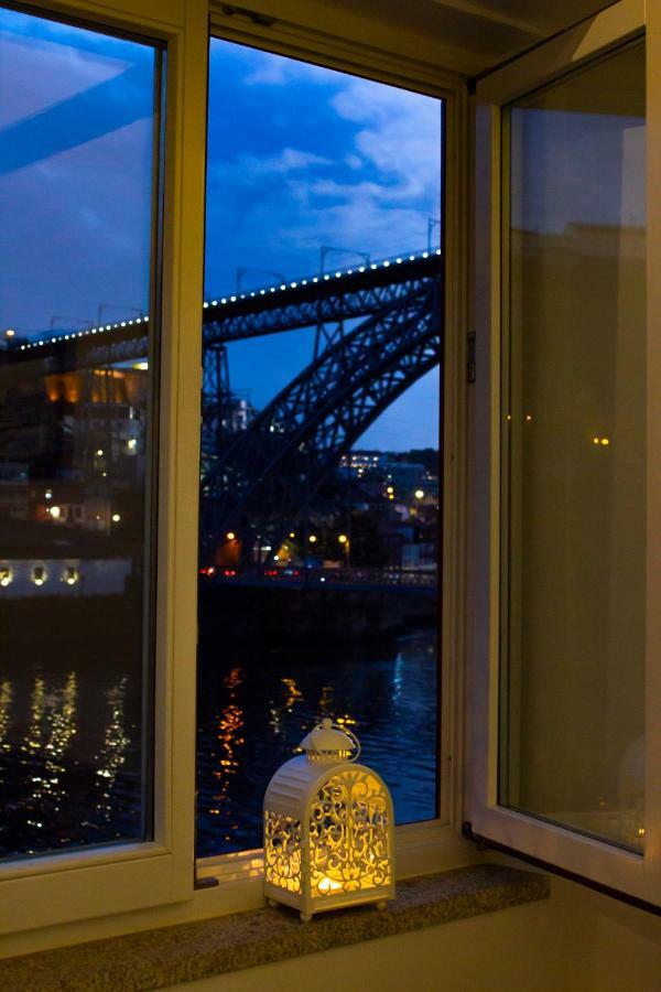 Red House By The River Appartement Porto Buitenkant foto